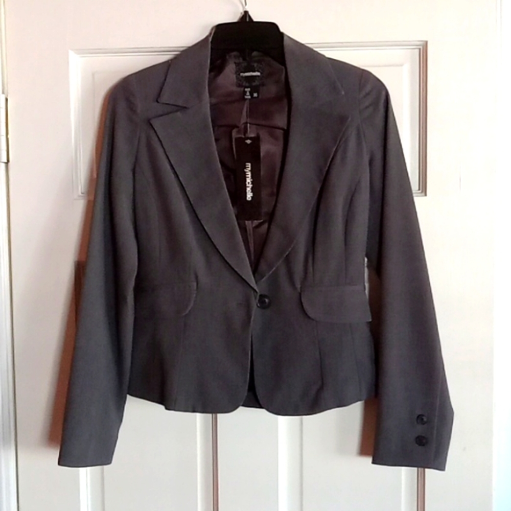 NWT My Michelle XS Fitted Cropped Gray Blazer